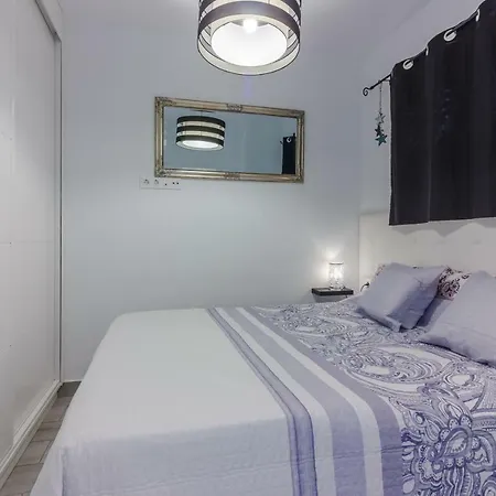 Lägenhet Orlandotop Floor Seaview Fast Wi-fi 2 Min Beach Pool